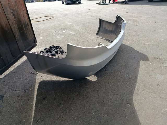 Бампер задній