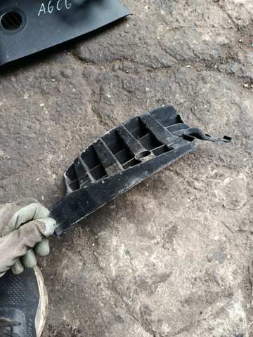 Кронштейн заднего бампера — фото 3