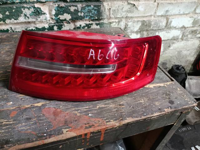 Ліхтар задній правий, зовнішній — фото 1