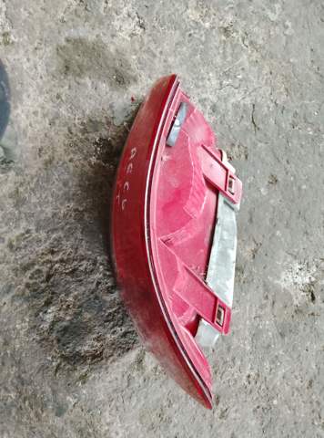 Ліхтар задній правий, зовнішній — фото 3