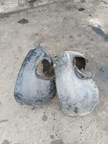 Подкрылок передний