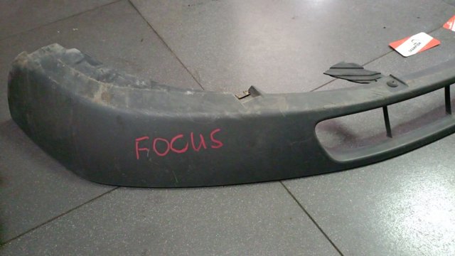 Спойлер переднього бампера