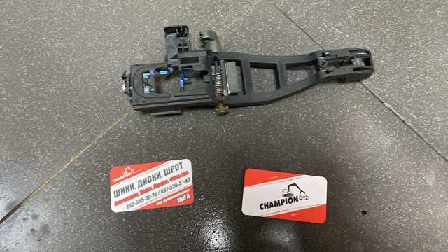 Механізм ручки дверей