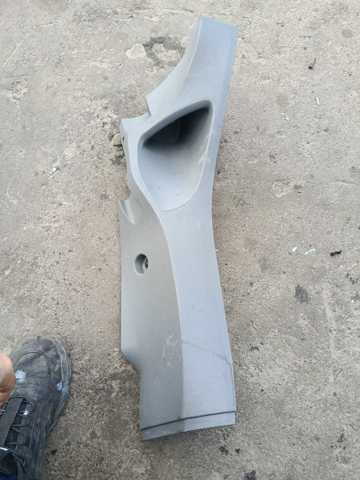 Обшивка стойки задней