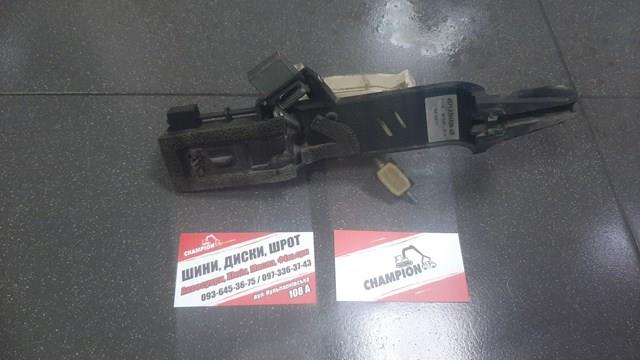 Ручка дверей зовнішні права Задня Ford