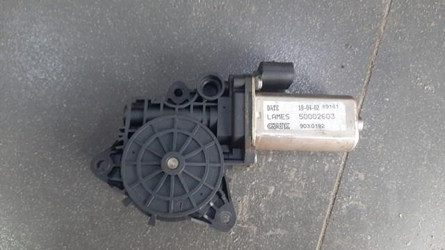 Моторчик Лівий Передній