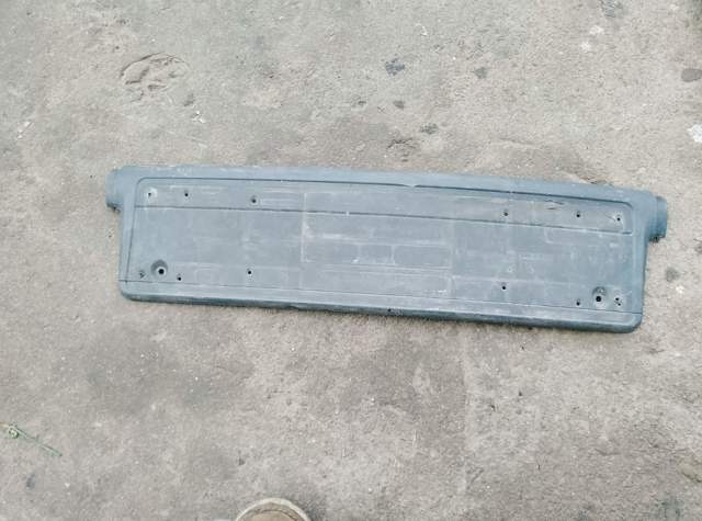 Панель кріплення номерного знака, переднього