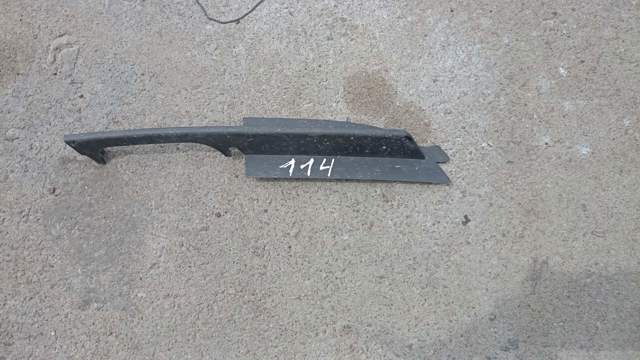 Решітка переднього бампера, ліва