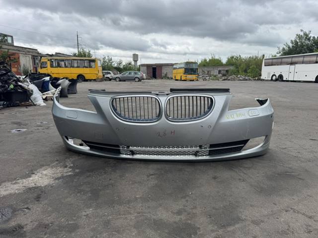 Бампер передний 51117178076 BMW