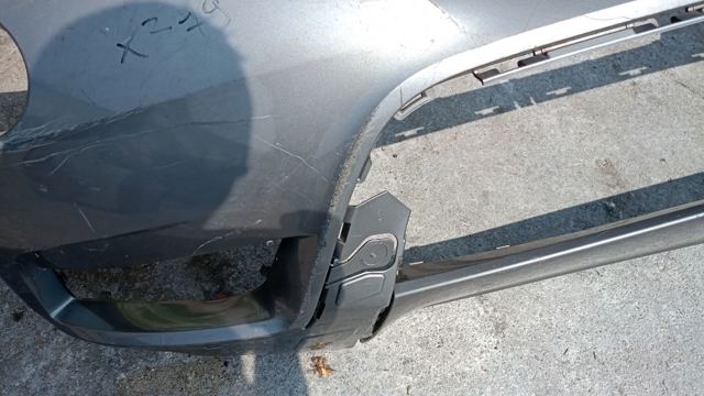 Бампер передній