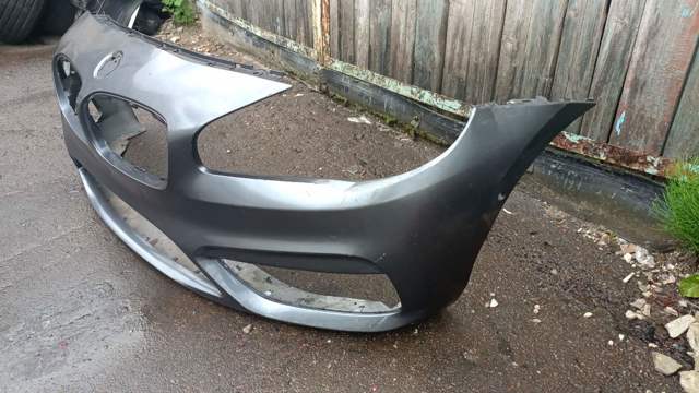 Бампер передній