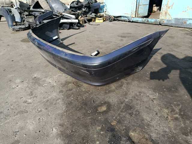 Бампер задній