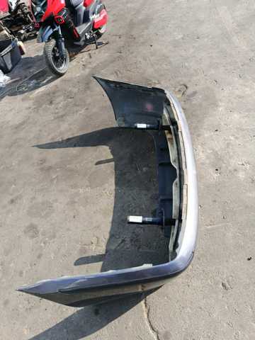 Бампер задній