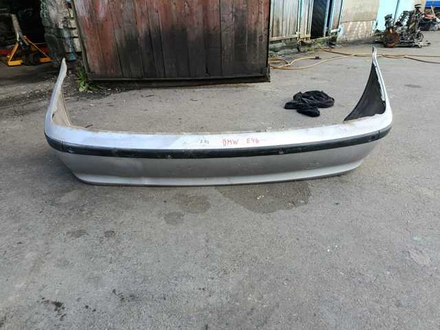 Бампер задній