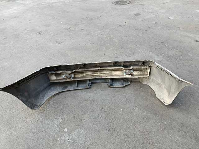 Бампер задній