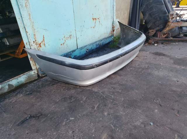 Бампер задній