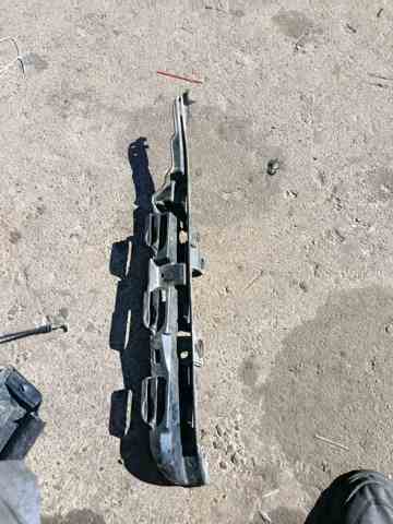 Направляюча заднього бампера, ліва