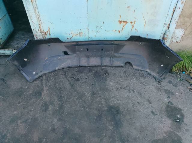 Бампер задній