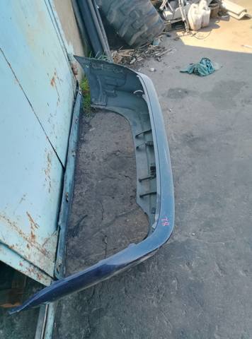 Бампер задній