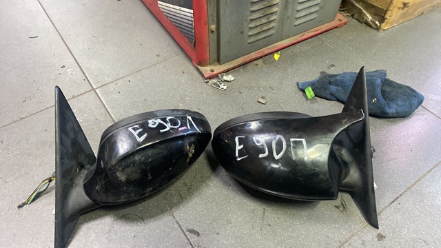 Дзеркало заднього виду, ліве