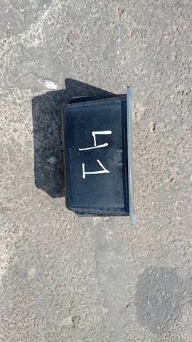 Лоток передней консоли