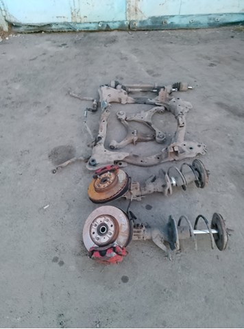 Пружина передняя