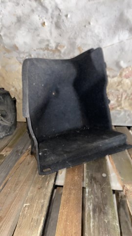 Обшивка багажного