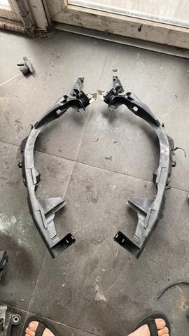 Кронштейн (адаптер) крепления фары передней правой