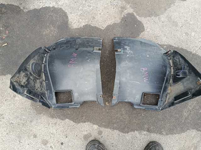 Підкрилок переднього крила, лівий передній