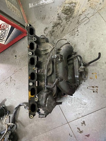 Коллектор впускной