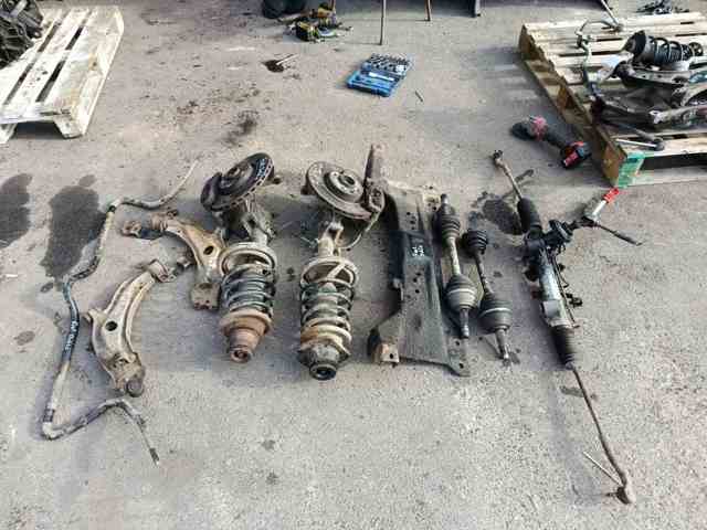 Амортизатор передній