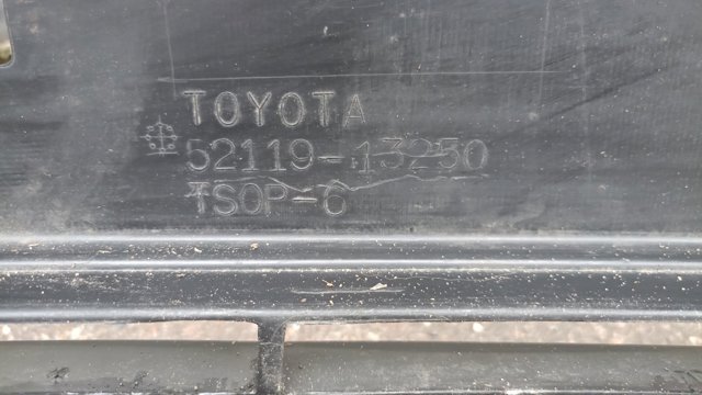 Бампер передній