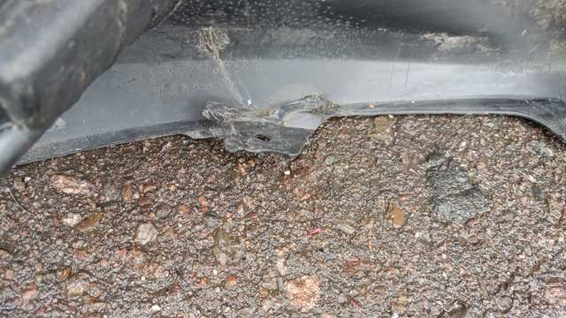 Бампер передній