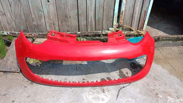 Бампер передній