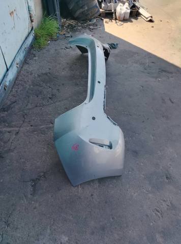 Бампер задній