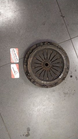 Маховик двигуна