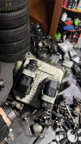 ЭБУ двигателем 55568735 OPEL