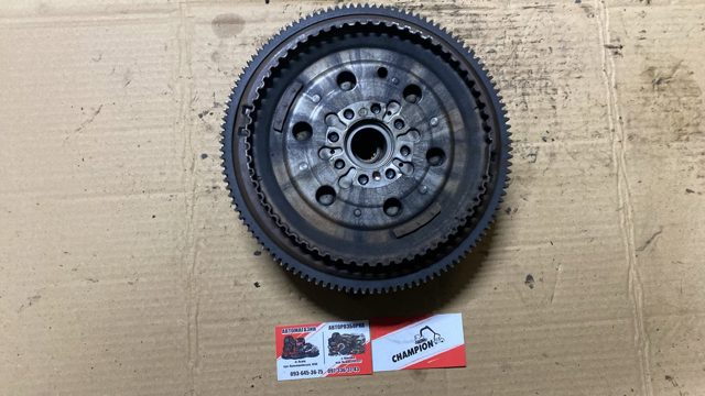 Маховик двигуна — фото 2