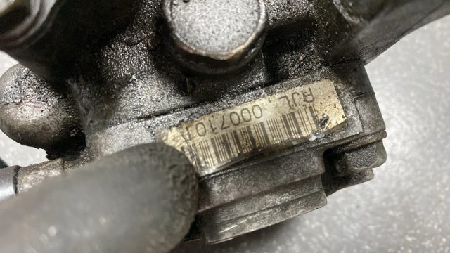 Насос гідропідсилювача керма (ГПК)