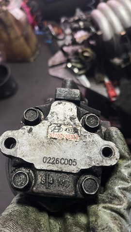 Насос гидроусилителя руля (ГУР)