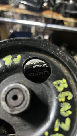 Насос гидроусилителя руля (ГУР)