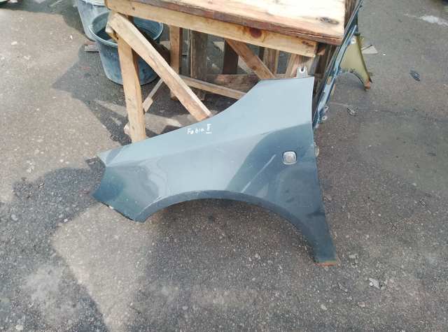 Крило переднє ліве