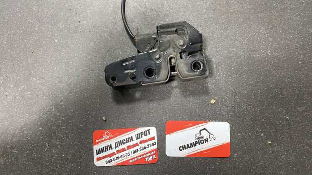 Замок капота — фото 3