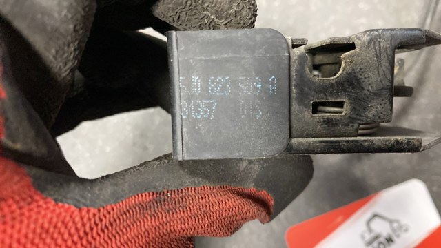 Замок капота — фото 2