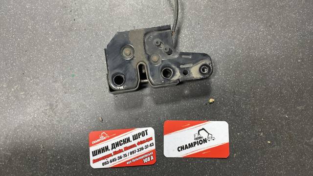 Замок капота — фото 1