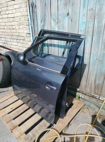 Скло передніх дверей, лівою