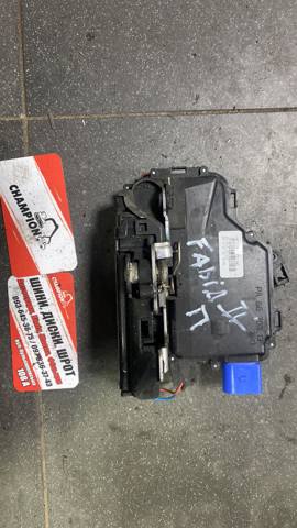 Замок передньої двері, правої — фото 1