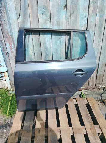 Скло задньої двері лівої