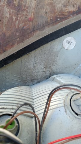 Ліхтар задній правий (ДЕФЕКТ) — фото 2