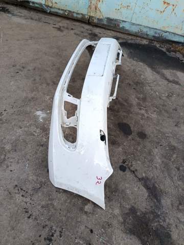 Бампер передній